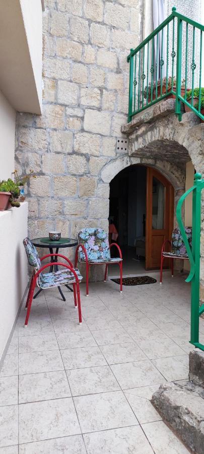 Apartment Old Stone House Lokva Rogoznica Ngoại thất bức ảnh