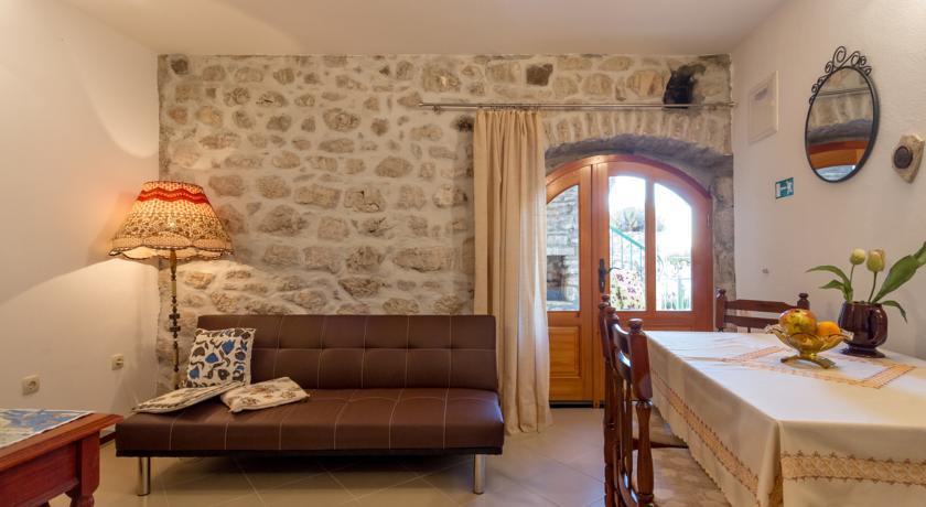 Apartment Old Stone House Lokva Rogoznica Phòng bức ảnh