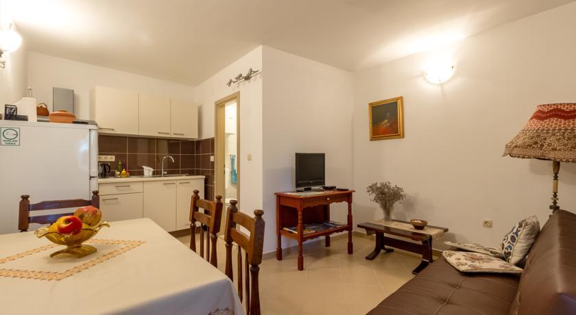 Apartment Old Stone House Lokva Rogoznica Phòng bức ảnh