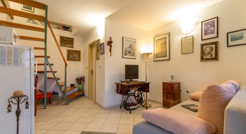 Apartment Old Stone House Lokva Rogoznica Phòng bức ảnh